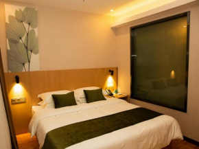 GreenTree Inn Pingliang Jinding Times Square Express Hotel